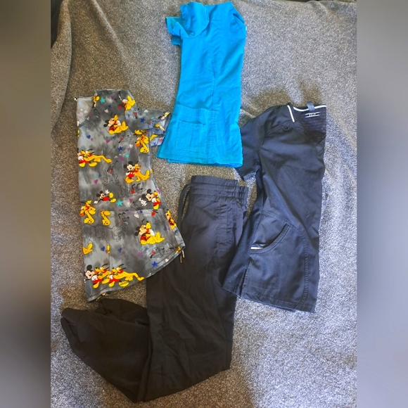 Xs scrubs mint condition 💥 - Picture 1 of 1